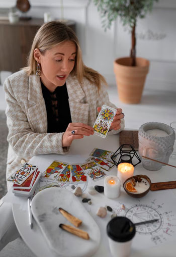 Astrologer-in-Bristol Astrologer in Bristol